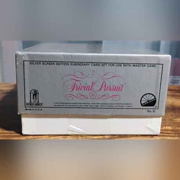 Trivial Pursuit Silver Screen Edition Card Game - Picture 4 of 8